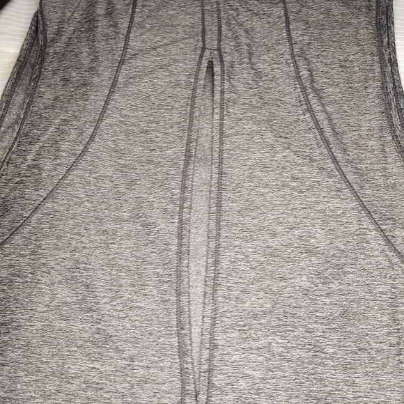 NEW Reebok Grey Gym Tank Top Size Large - Picture 8 of 8